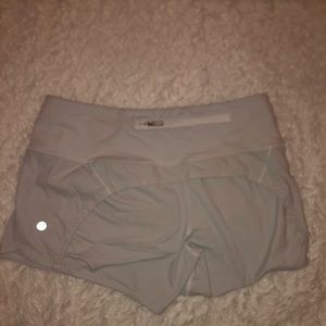 size 4 lululemon white shorts